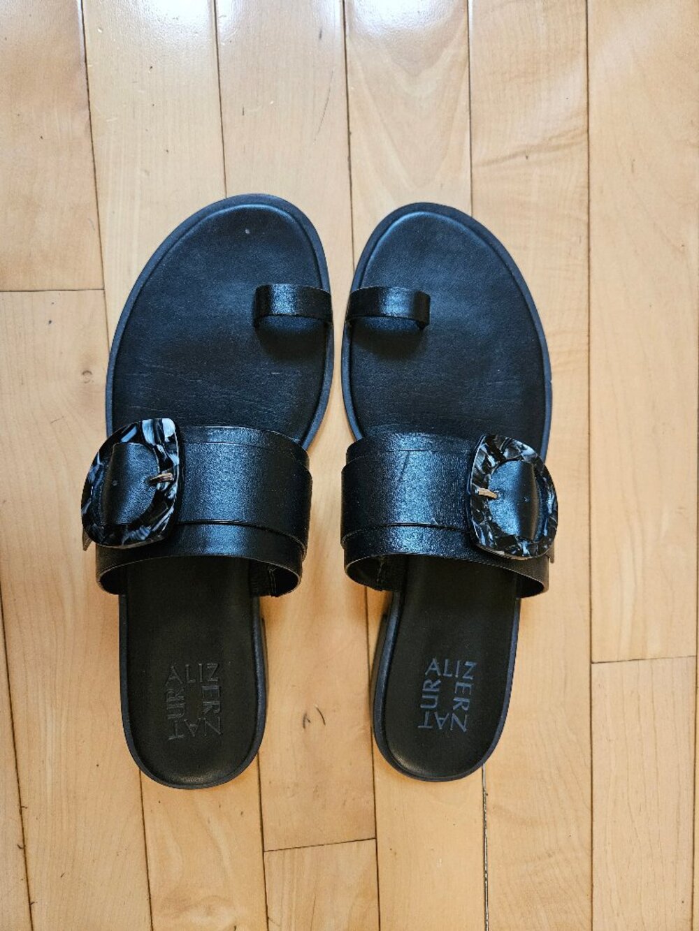 Naturalizer Finola Black Toe Loop Flat Slide Sandal 9.5M